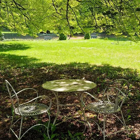 Le Palais D'orient - Avec Salle D'eau Bed & Breakfast Hannut